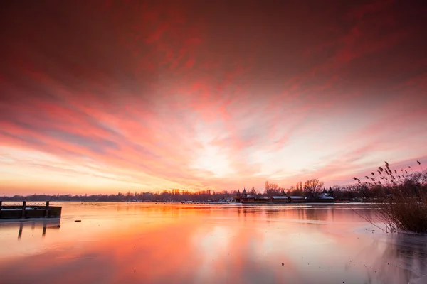 Zonsondergang in de baai van Keszthely — Stockfoto