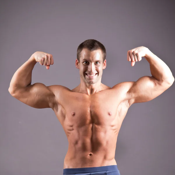 Muscular man — Stock Photo, Image