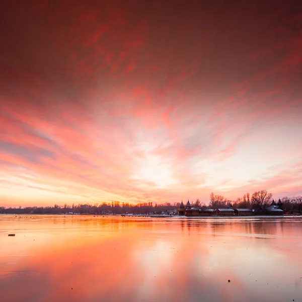 Pôr do sol na baía de Keszthely — Fotografia de Stock