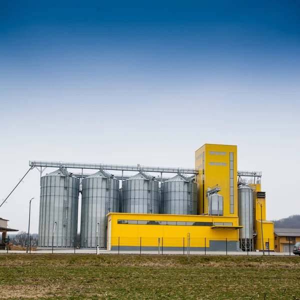 Getreidesilos — Stockfoto