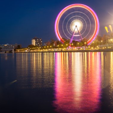 Ferris wheel at night clipart