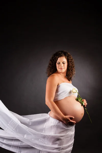 Beautiful pregnant woman — Stock Photo, Image