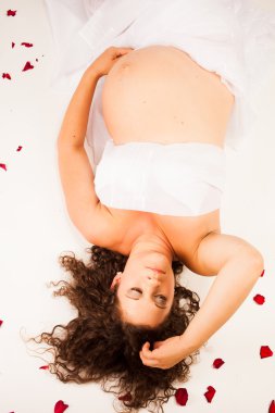 Güzel hamile kadın.