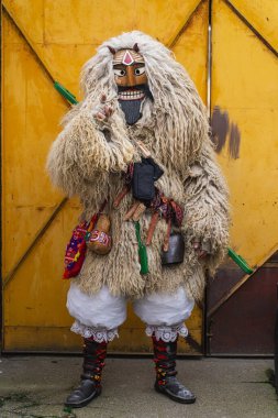 MOHACS, HUNGARY - 02 Mart Busojaras Karnavalı. 02 Mart 2025, Mohacs, Macaristan.