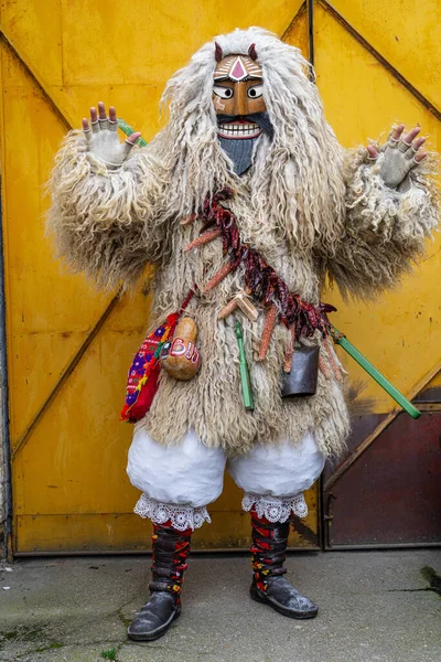 MOHACS, HUNGARY - 02 Mart Busojaras Karnavalı. 02 Mart 2025, Mohacs, Macaristan.