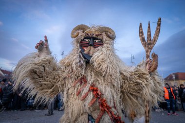 MOHACS, HUNGARY - 15 Şubat: Busojaras Karnavalı. 15 Şubat 2026, Mohacs, Macaristan.