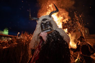 MOHACS, HUNGARY - 17 Şubat Busojaras Karnavalı. 17 Şubat 2026, Mohacs, Macaristan.