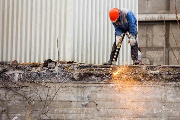 Demolishing the 25 floor building — Stock Photo, Image