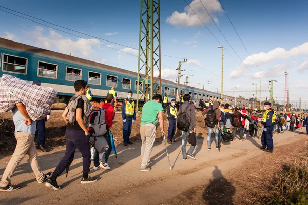 Háborús menekült a Gyékényes vasútállomáson — Stock Fotó