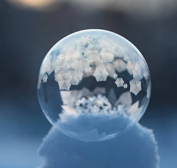 Bolha Sabão Congelada Neve — Fotografia de Stock
