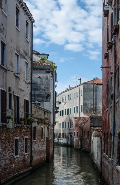 Canal en Venecia — Foto de Stock