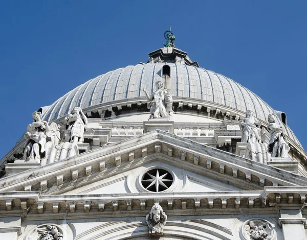 Vista de la basílica de Santa Maria della Salute, Venecia, Italia — Foto de Stock