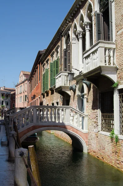 Canal en Venecia — Foto de Stock