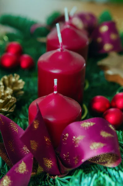 Grinalda de Natal com velas — Fotografia de Stock