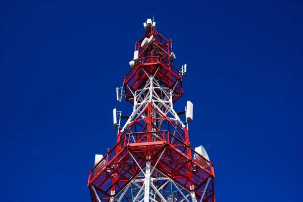 Πύργος κεραία επικοινωνίας — Φωτογραφία Αρχείου