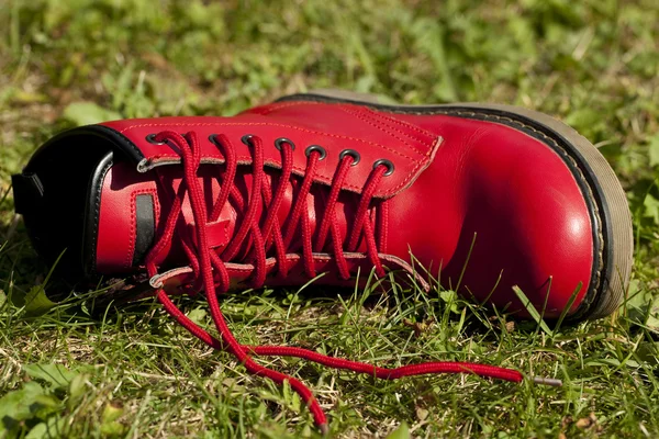 Piros bőr cipő — Stock Fotó