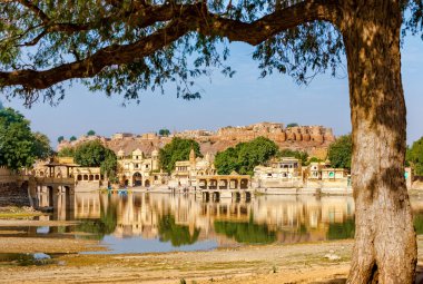 Gadi Sagar (Gadisar), Jaisalmer, Rajasthan, Hindistan, Asya
