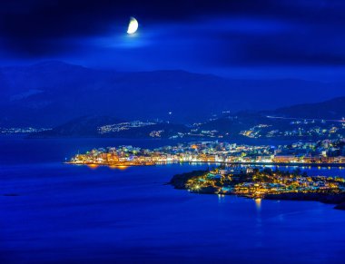 Agios Nikolaos, gece, Crete, Yunanistan