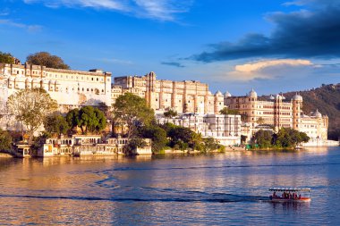 udaipur şehir sarayda