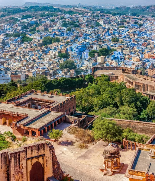 โจธปุร์ เมฮารินธ์ ฟอร์ท และ เดอะ บลู ซิตี้ Rajasthan, อินเดีย — ภาพถ่ายสต็อก