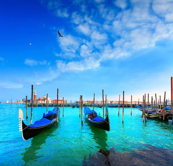 Velence, gondolák, San Giorgio Maggiore. Olaszország. — Stock Fotó