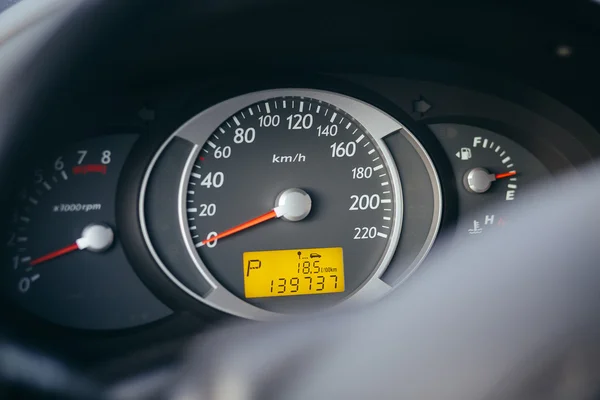 Close up shot of a speedometer — Stock Photo, Image