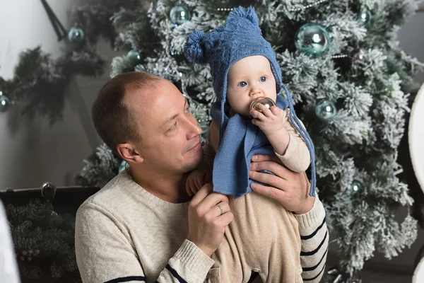 Pai e seu doce bebê — Fotografia de Stock