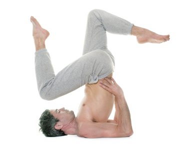 Yoga yapan adam
