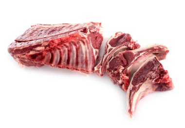 beyaz arkaplan önünde kuzu askısı