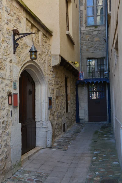 Un vicolo a Villefranche-de-Rouergue, Francia — Foto Stock