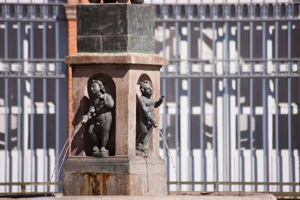 Fountain in Toulouse — 图库照片