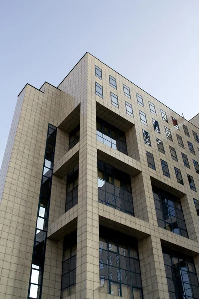 Moderno, edificio de apartamentos de lujo — Foto de Stock