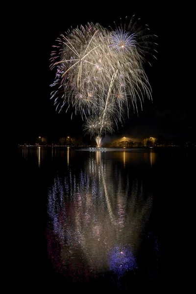 Feuerwerk am See Стокове Фото