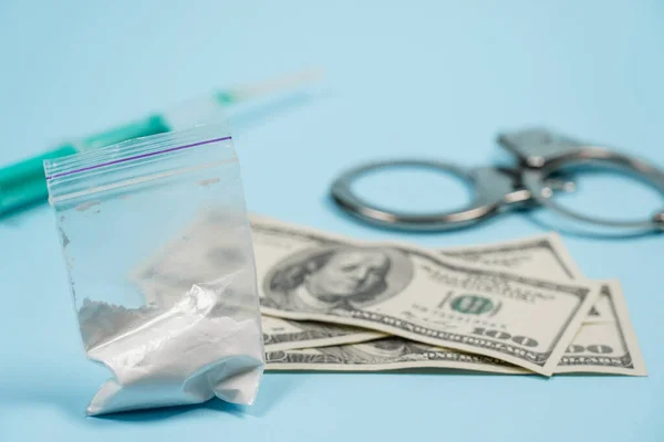 Bag Drugs Dollars Handcuffs Table Concept Punishment Possession Narcotic Drugs — Stock Photo, Image