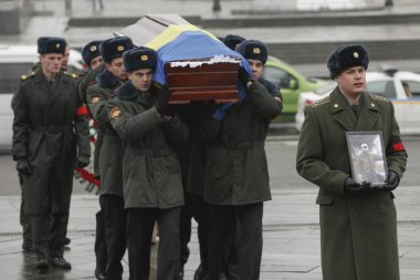 Donetsk havaalanında çıkan çatışmalarda hayatını kaybeden asker Kie 'de dinleniyor