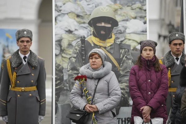 Солдат, який загинув під час сутичок в аеропорту Донецька, відпочив у місті Ке. — стокове фото