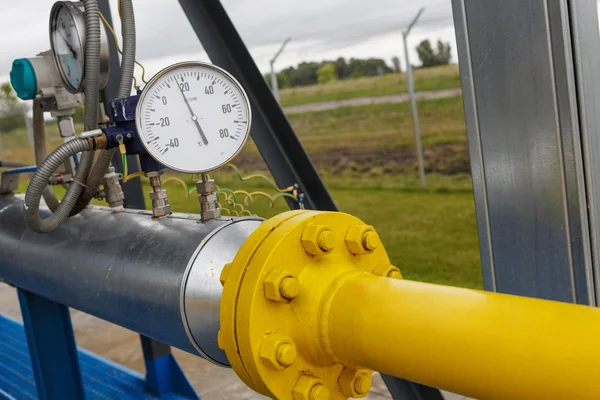 Wellhead Pressure Gauge — Stock Photo, Image