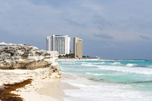 Una vista de la hermosa playa en Cancún, México — Foto de Stock