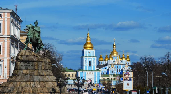 Kiev, Ucrânia. Mosteiro de São Miguel Cúpula Dourada 12 século — Fotografia de Stock