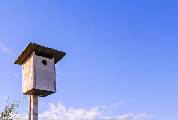 Vogelhaus aus Holz, — Stockfoto