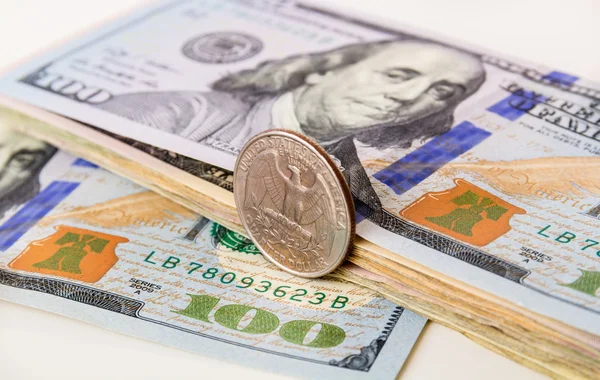 US Currency with one quarter coin — Stock Photo, Image