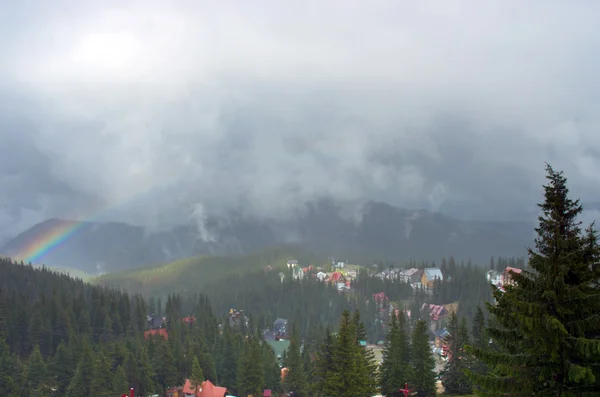 Atemberaubende Berglandschaft Mit Dichtem Nebel Karpaten — Stockfoto