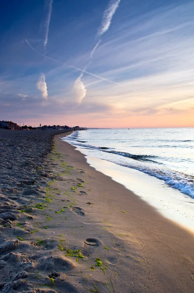 Paesaggio mare sunrice cielo dorato — Foto Stock