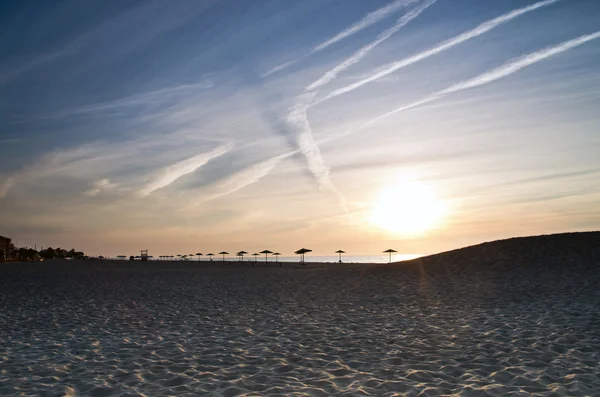 Andscape mar sunrice céu dourado — Fotografia de Stock