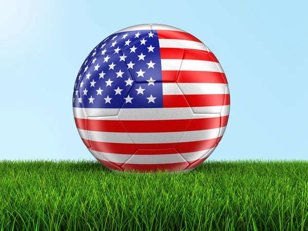 Ποδόσφαιρο Ποδόσφαιρο με σημαία των ΗΠΑ στο γρασίδι (διαδρομή αποκοπής περιλαμβάνονται) — Φωτογραφία Αρχείου