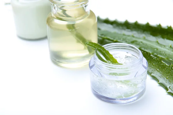 Natural aloe vera for skin care and health — Stock Photo, Image