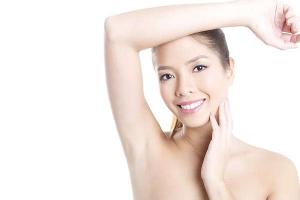 Retrato de bela jovem mulher asiática com pele impecável — Fotografia de Stock