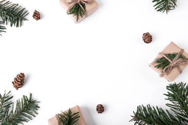 Hediyeler ve dekorasyonlarla güzel bir Noel arkaplanı