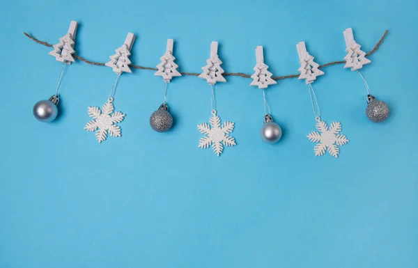 Festliche Weihnachtsdekoration Auf Blauem Hintergrund — Stockfoto