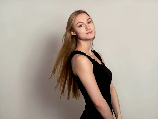 Beautiful Young Woman Blonde Long Shiny Healthy Hair Posing Dress — Stock Photo, Image